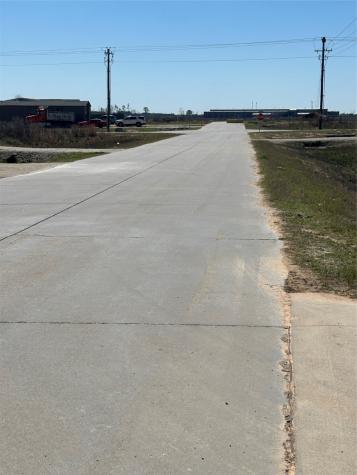 1265 Road 5720 Cleveland TX 77327
