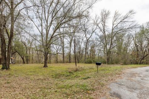 20, 22, And 24 Caney Creek Drive Huntsville TX 77320