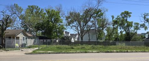 8506 North Main Street Houston TX 77022