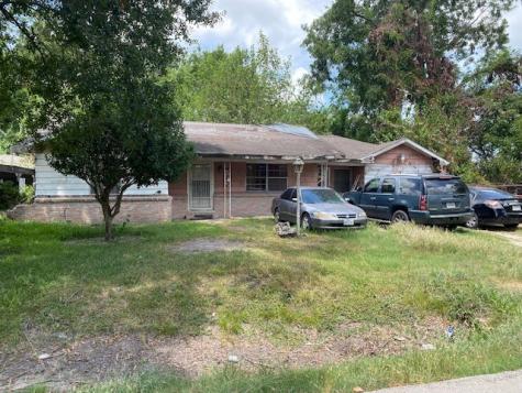 7311 Tippett Street Houston TX 77088