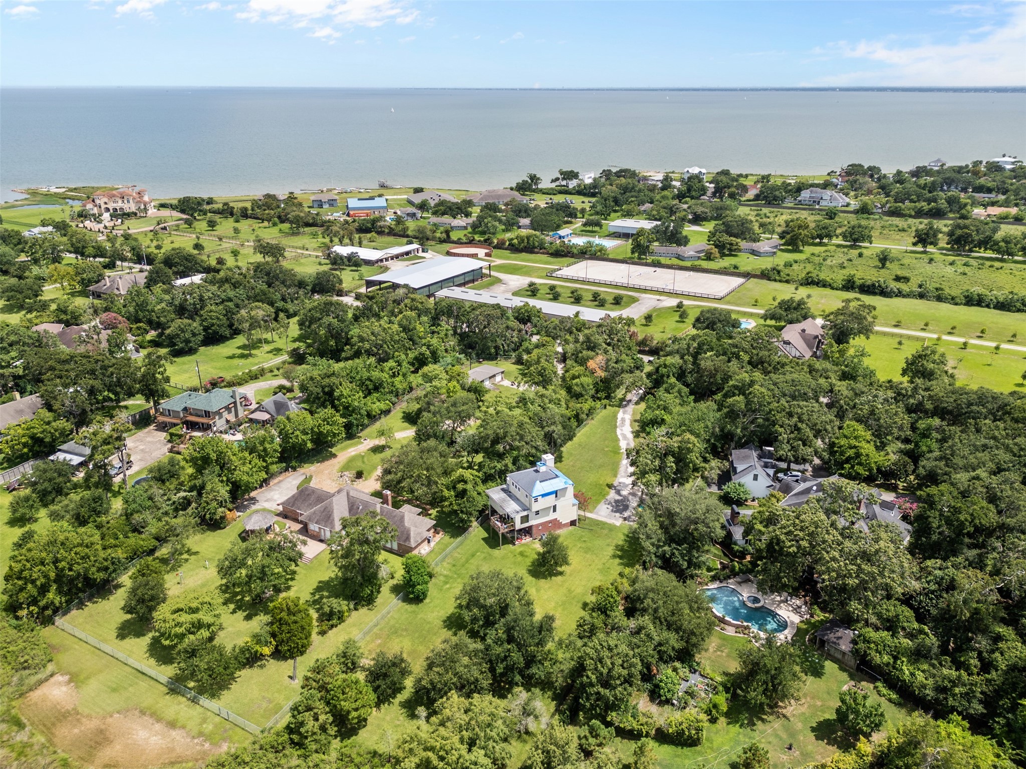 570 Surf Oaks Drive Seabrook TX 77586
