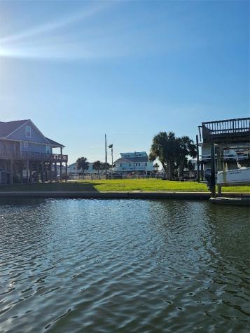 21811 Matagorda Galveston TX 77554