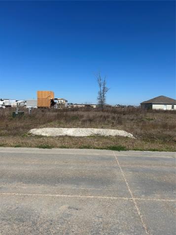 1289 Road 5720 Cleveland TX 77327