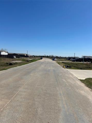 1289 Road 5720 Cleveland TX 77327