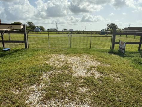 188-189 County Road 299 Heron Sargent TX 77414