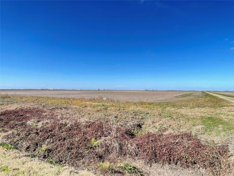 768 Million Dollar Road Palacios TX 77465