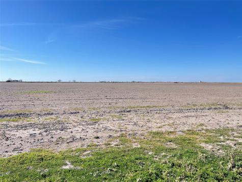 768 Million Dollar Road Palacios TX 77465