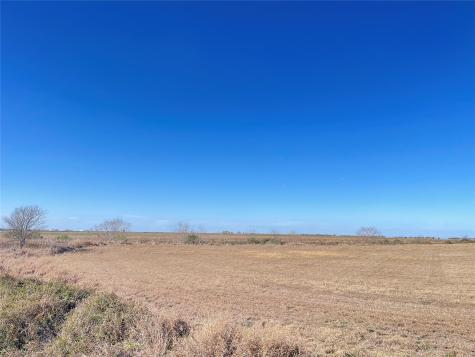 768 Million Dollar Road Palacios TX 77465