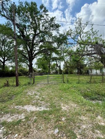 9309 Grady Street Houston TX 77016