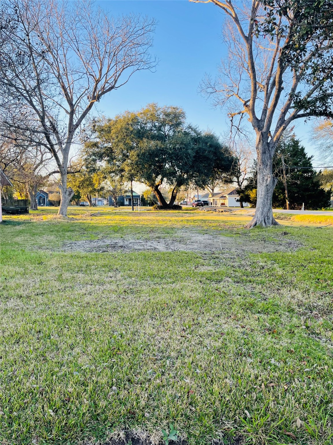 103 E Cypress Street Port Neches TX 77651