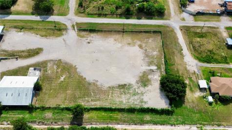 Lot 4 S Titus Giddings TX 78942