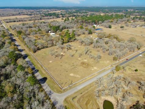 26071 Forest Hills Lane Waller TX 77484
