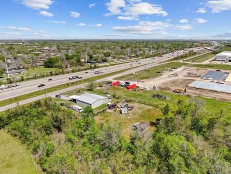2402 East Freeway Baytown TX 77521