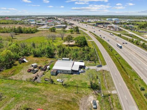 2402 East Freeway Baytown TX 77521