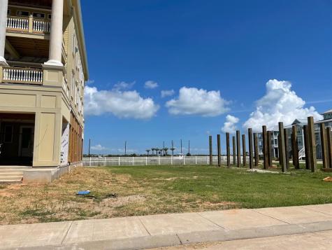 4 Grand Beach Boulevard Galveston TX 77550