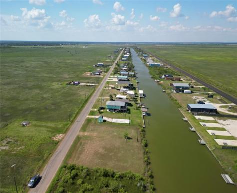 133 County Road 299 Heron N Sargent TX 77414