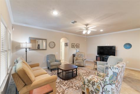 11 Abercrombie Place Conroe TX 77384