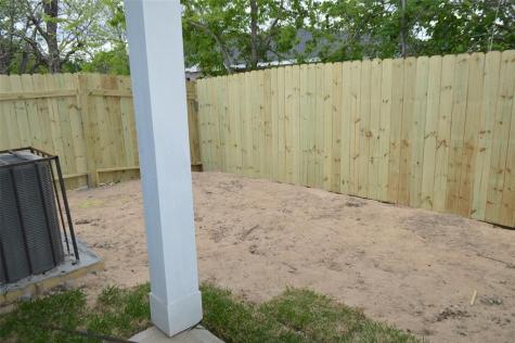327 Delaware Street A Houston TX 77029