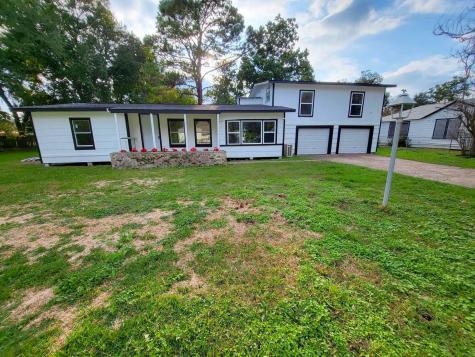 720 Saint Anne Street Clute TX 77531