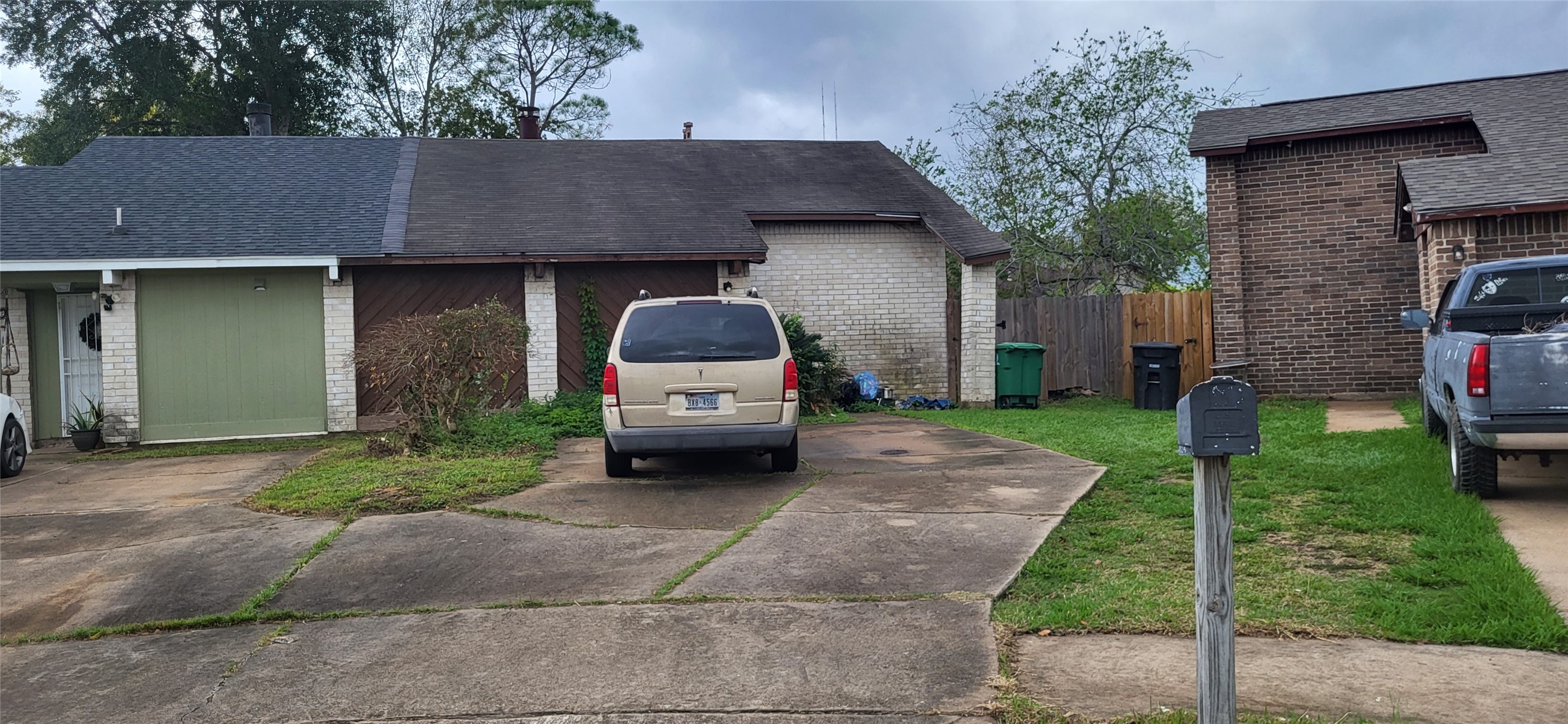 16614 Parkridge Court Houston TX 77053