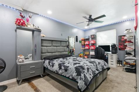 2017 Sadler Street Houston TX 77093