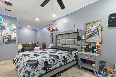 2017 Sadler Street Houston TX 77093