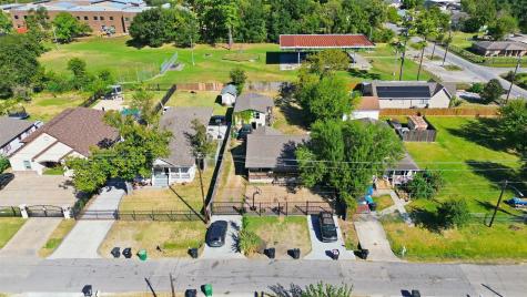 2017 Sadler Street Houston TX 77093