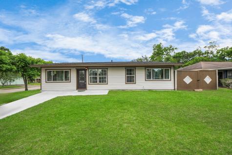 5903 Belneath Street Houston TX 77033