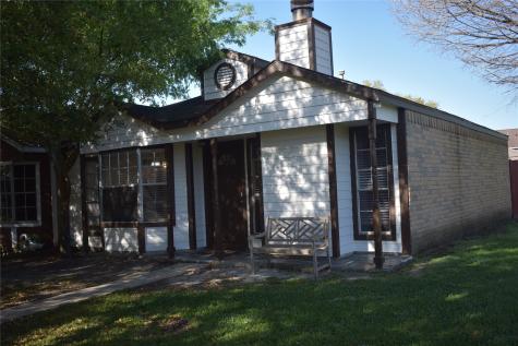 1702 Harrison Court Pasadena TX 77503