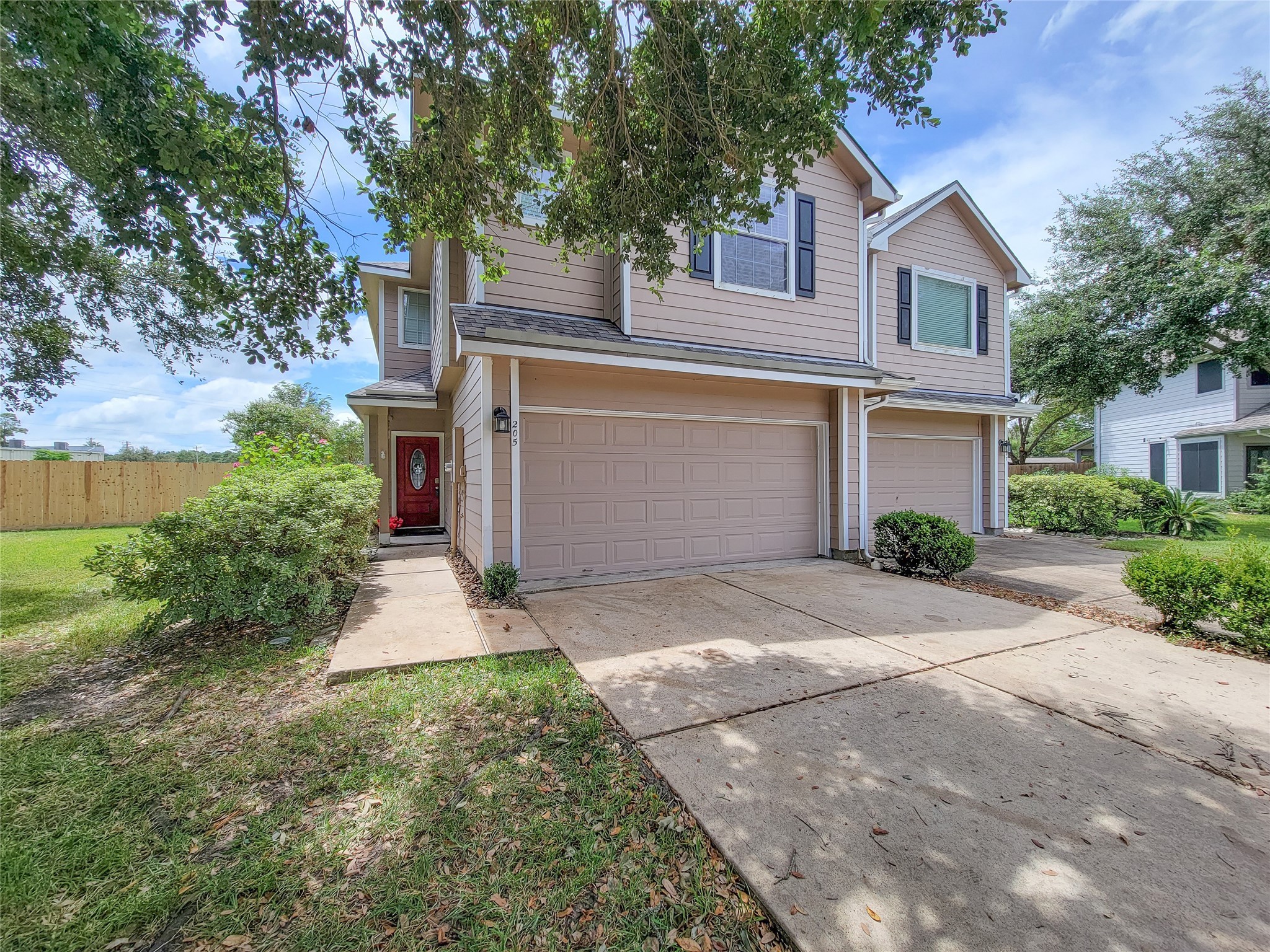 205 Drake Run Lane Dickinson TX 77539