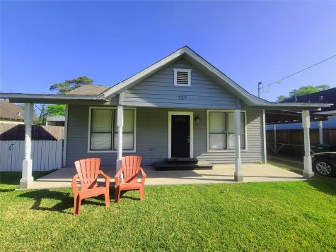727 Yorkshire Street Houston TX 77022