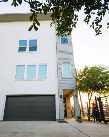 1306 Hussion Street C Houston TX 77003