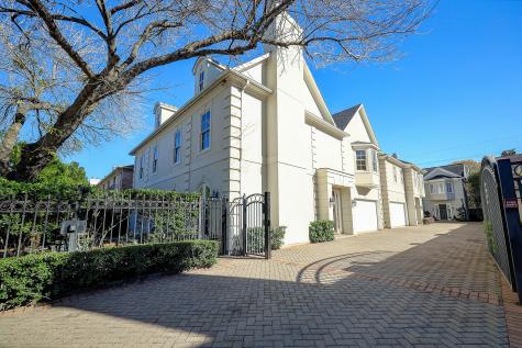 1221 Nantucket Drive Houston TX 77057