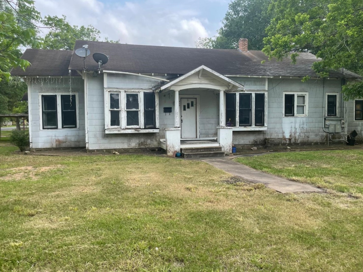 212 E 5th Street El Campo TX 77437
