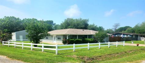313 E Elizabeth Avenue Palacios TX 77465