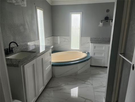 1996 Road 5704 Cleveland TX 77327