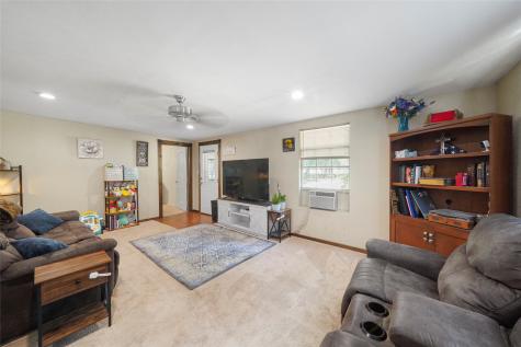 456 County Road 2343 Dayton TX 77535