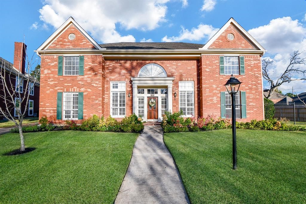 10 Wickham Court Sugar Land TX 77479
