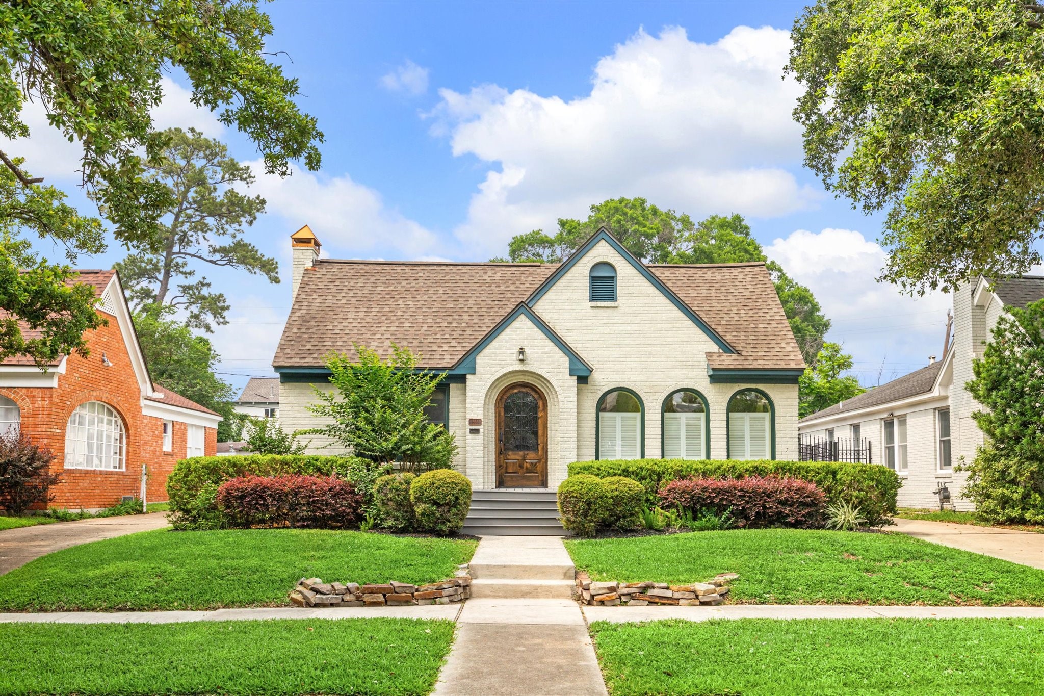 1956 Portsmouth Street Houston TX 77098