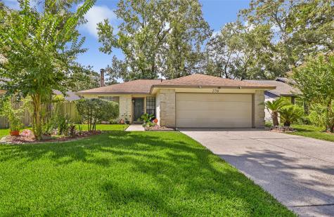 2758 Foliage Green Drive Kingwood TX 77339