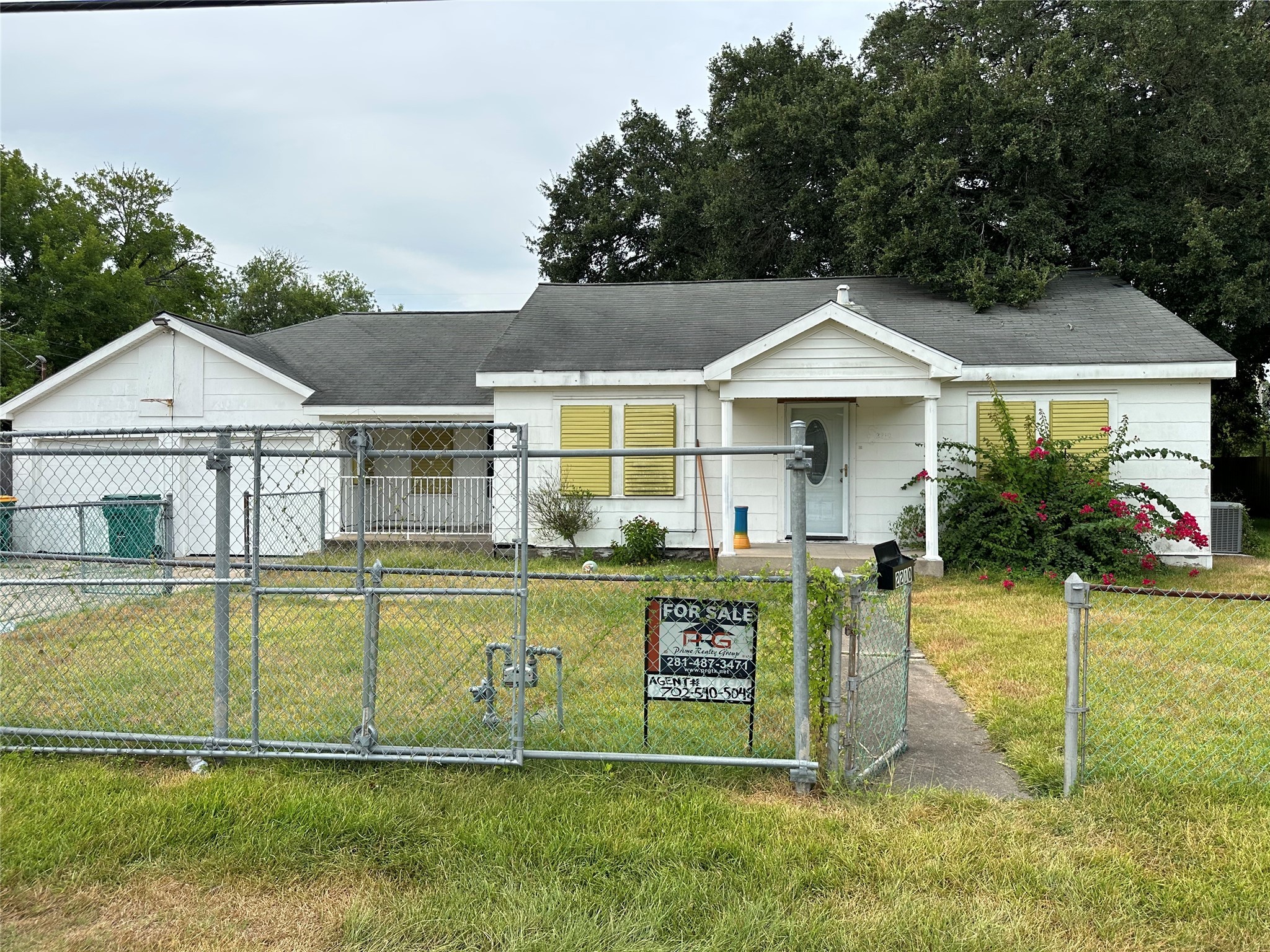 2210 Magnolia Drive La Marque TX 77568