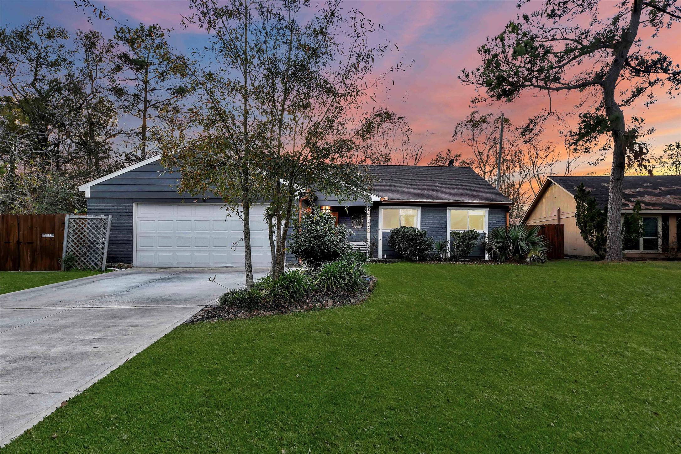 2006 Oak Shores Drive Kingwood TX 77339
