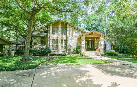 210 Stanley Court Friendswood TX 77546