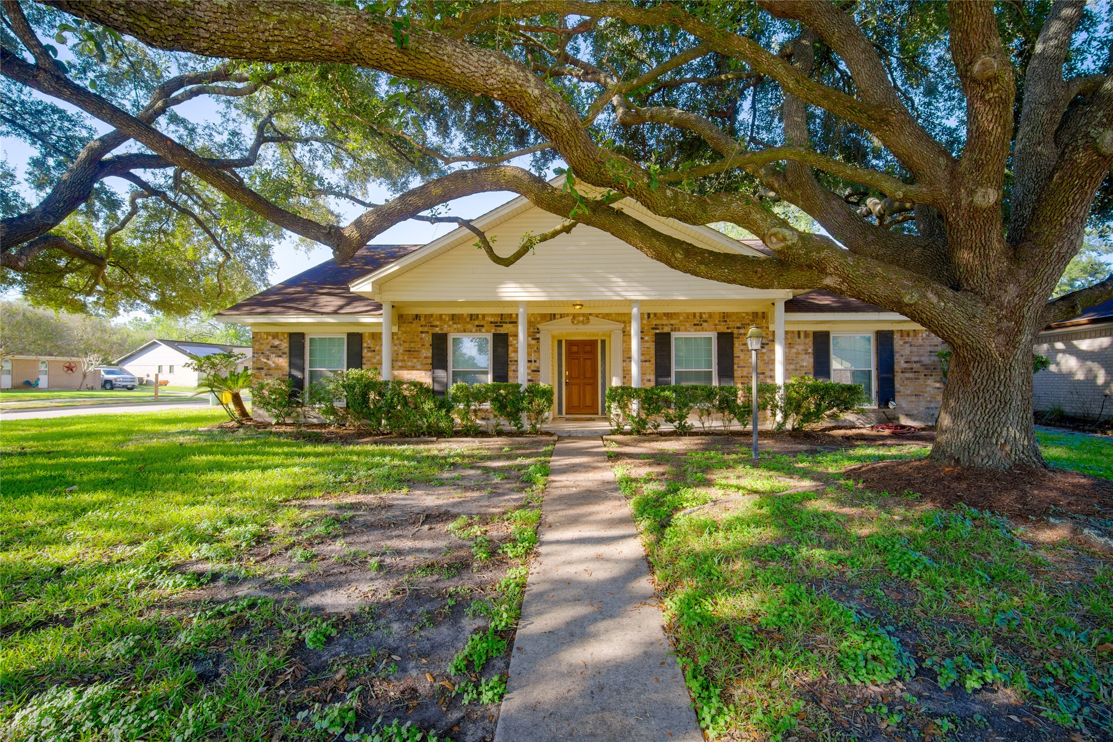 1802 Cripple Creek Lane Pearland TX 77581