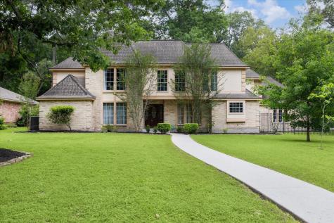 2915 Woods Estates Drive Kingwood TX 77339