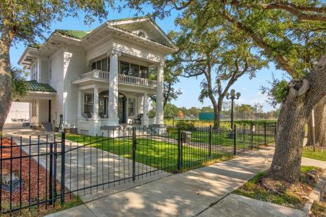 2849 4th Street Port Arthur TX 77640