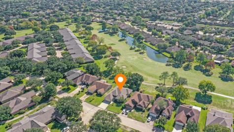 3426 N Peach Hollow Circle Pearland TX 77584