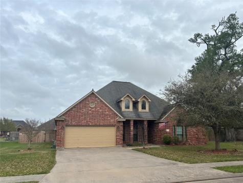 108 Pintail Drive Clute TX 77531