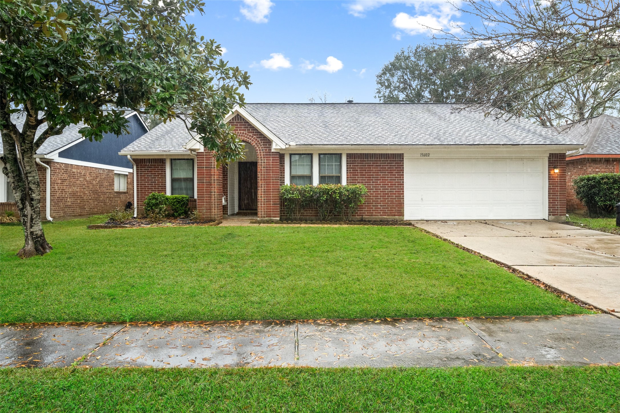 15602 Pilgrim Hall Drive Friendswood TX 77546