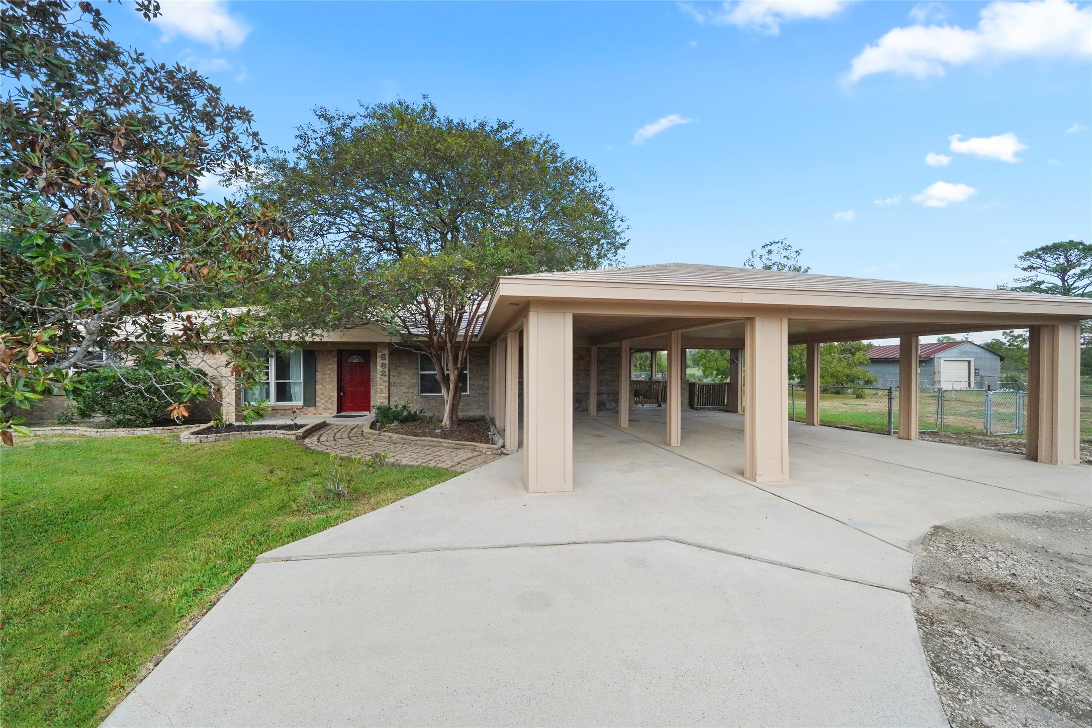 8820 Avenue H Liverpool TX 77577